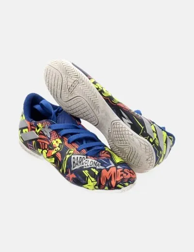Adidas Deportiva azul estampada
