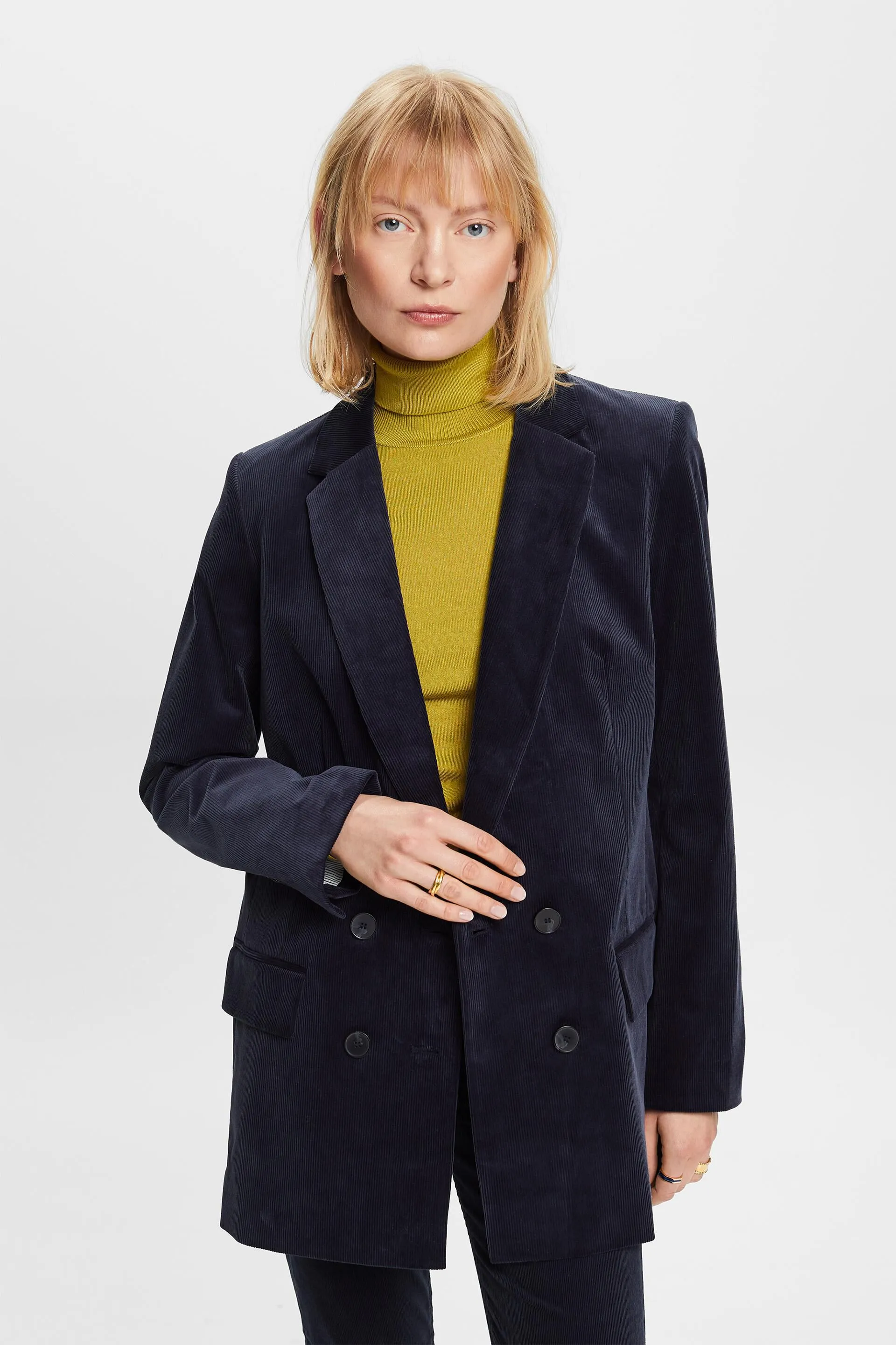 Blazer de pana con doble botonadura