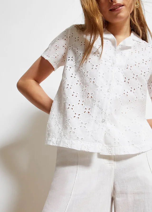 Blusa con bordado inglés Blanco