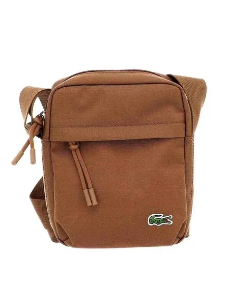 bolso lacoste vertical camel para hombre