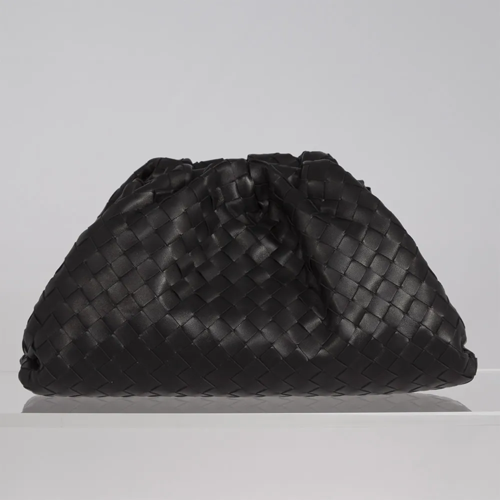 Bottega Veneta Bolso Pouch Negro