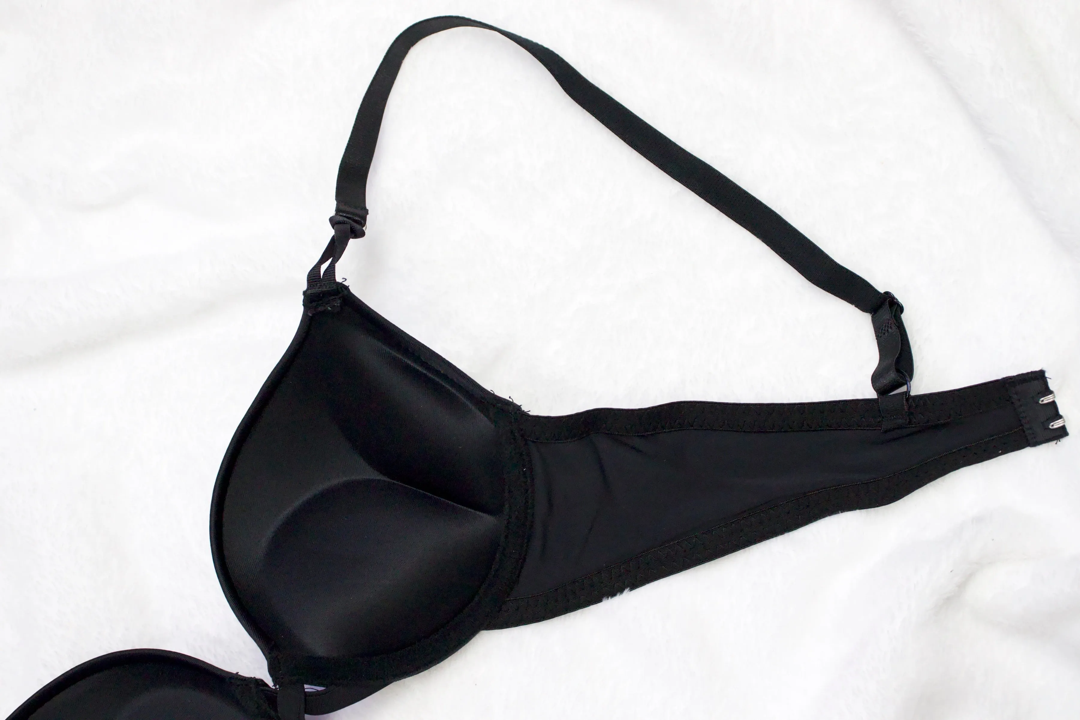 BRASSIER COLOR NEGRO DOBLE PUSHUP IB1820