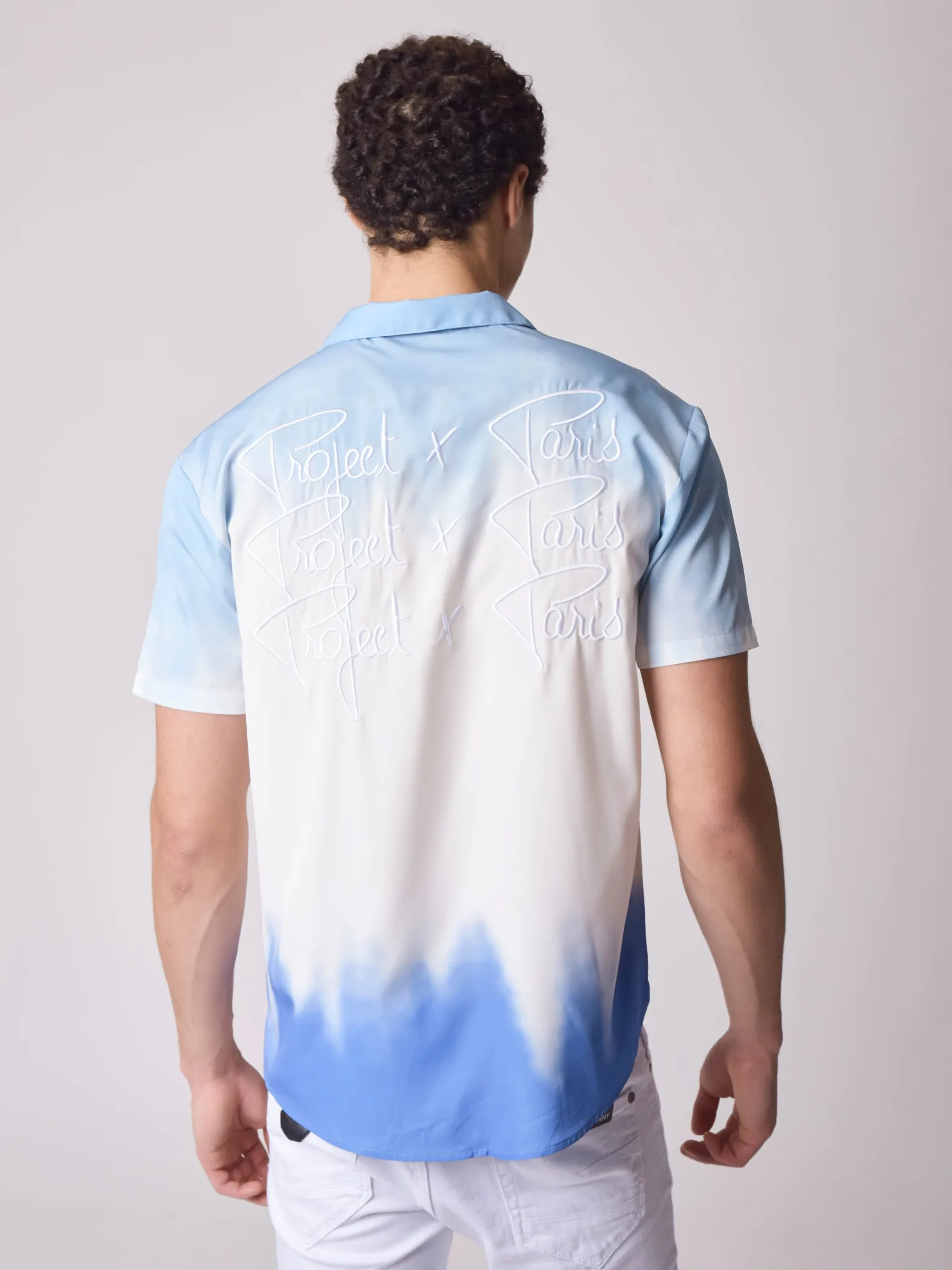 Camisa con triple logotipo