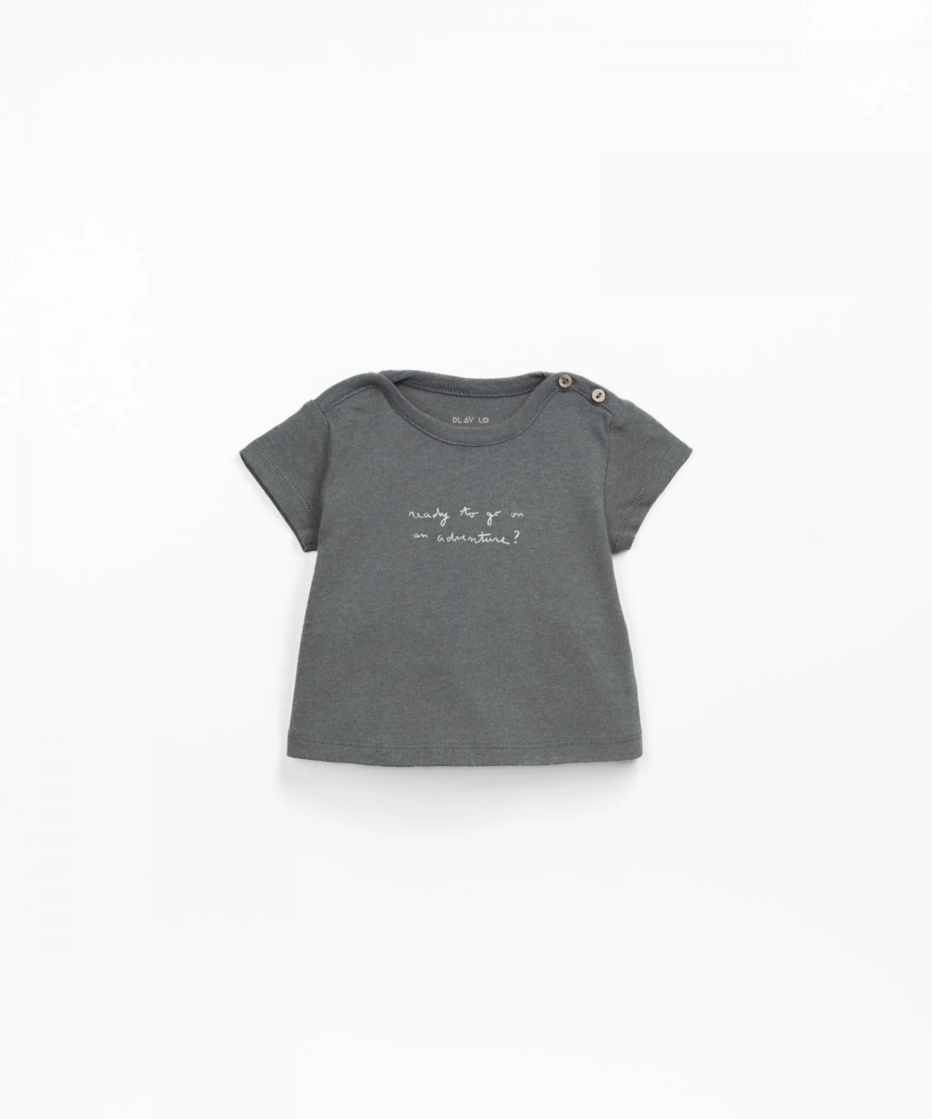 Camiseta con abertura en el hombro | Textile Art