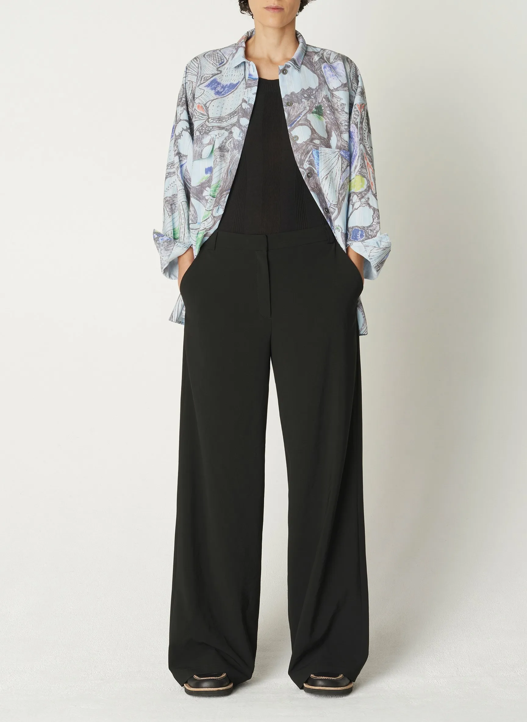 COTELAC Pantalón ancho de talle bajo en negro