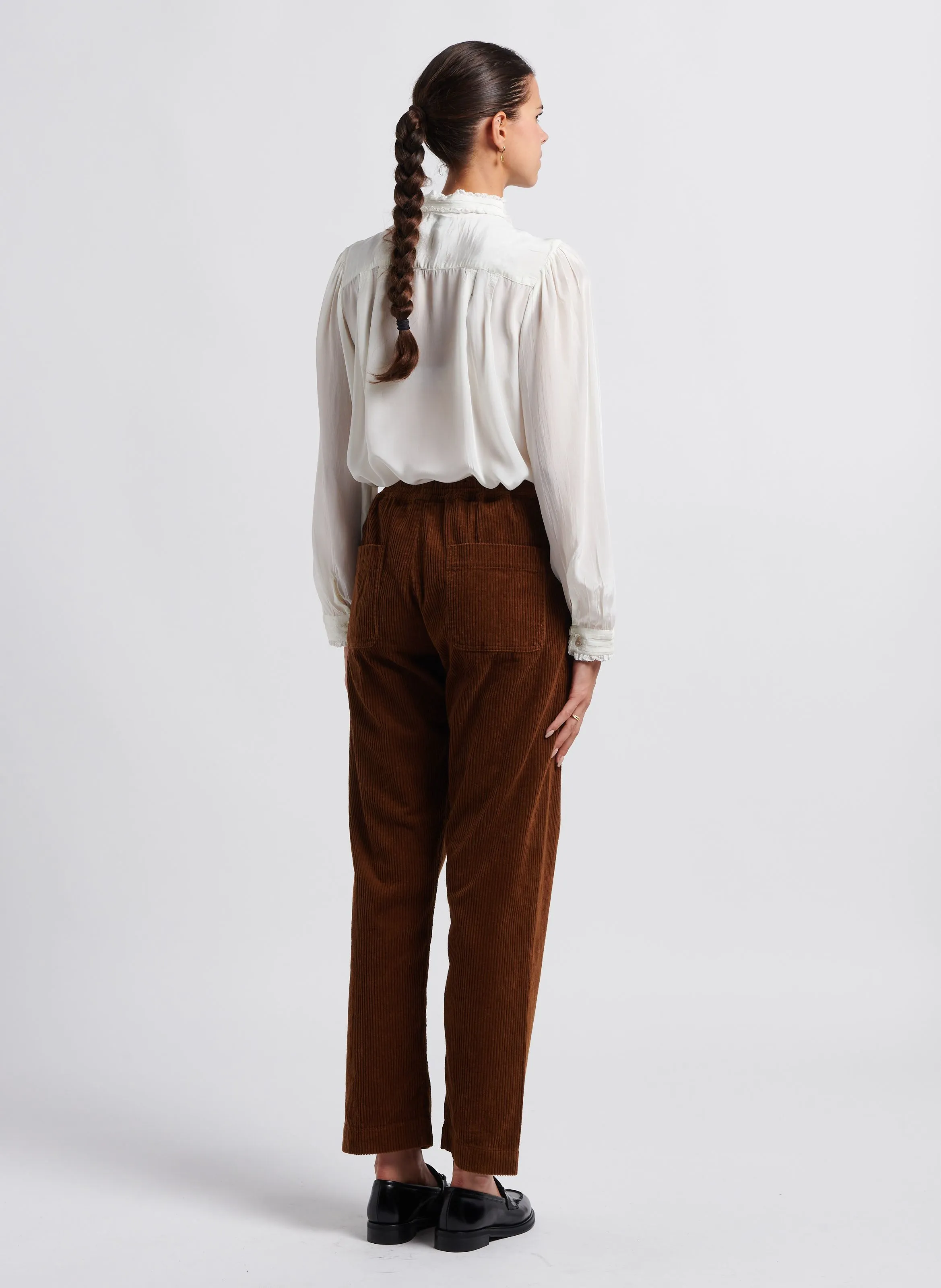 ELUGO  PANTALóN RECTO DE TERCIOPELO DE ALGODóN EN MARRON