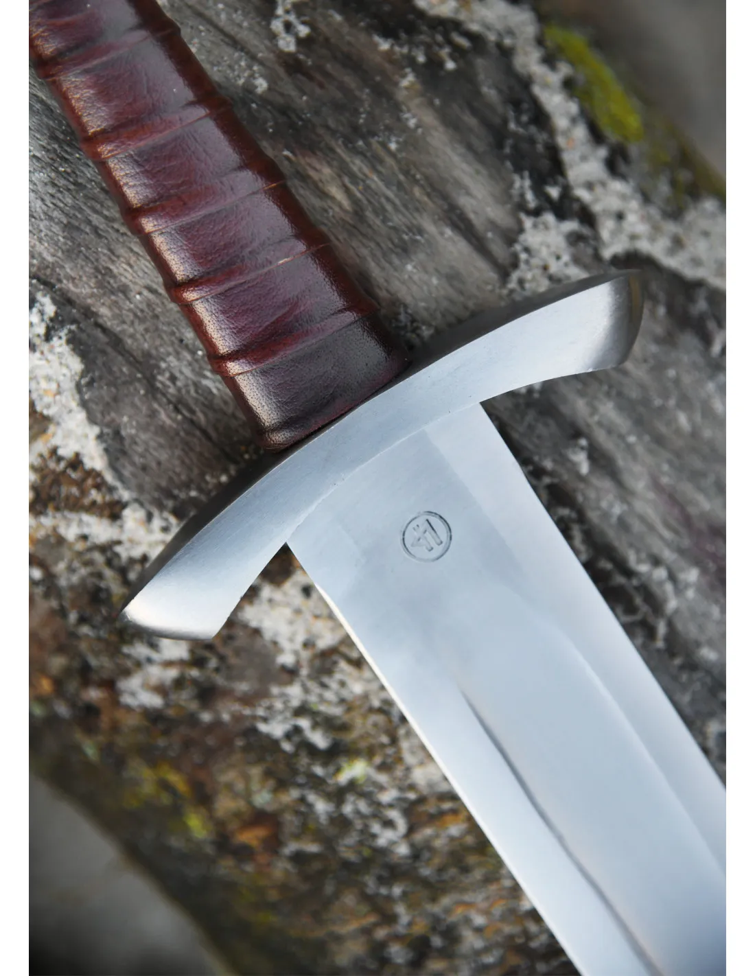 ESPADA VIKINGA, TIPO PETERSEN, PARA PRáCTICAS  VERSIóN LARGA (90,5 CM.)