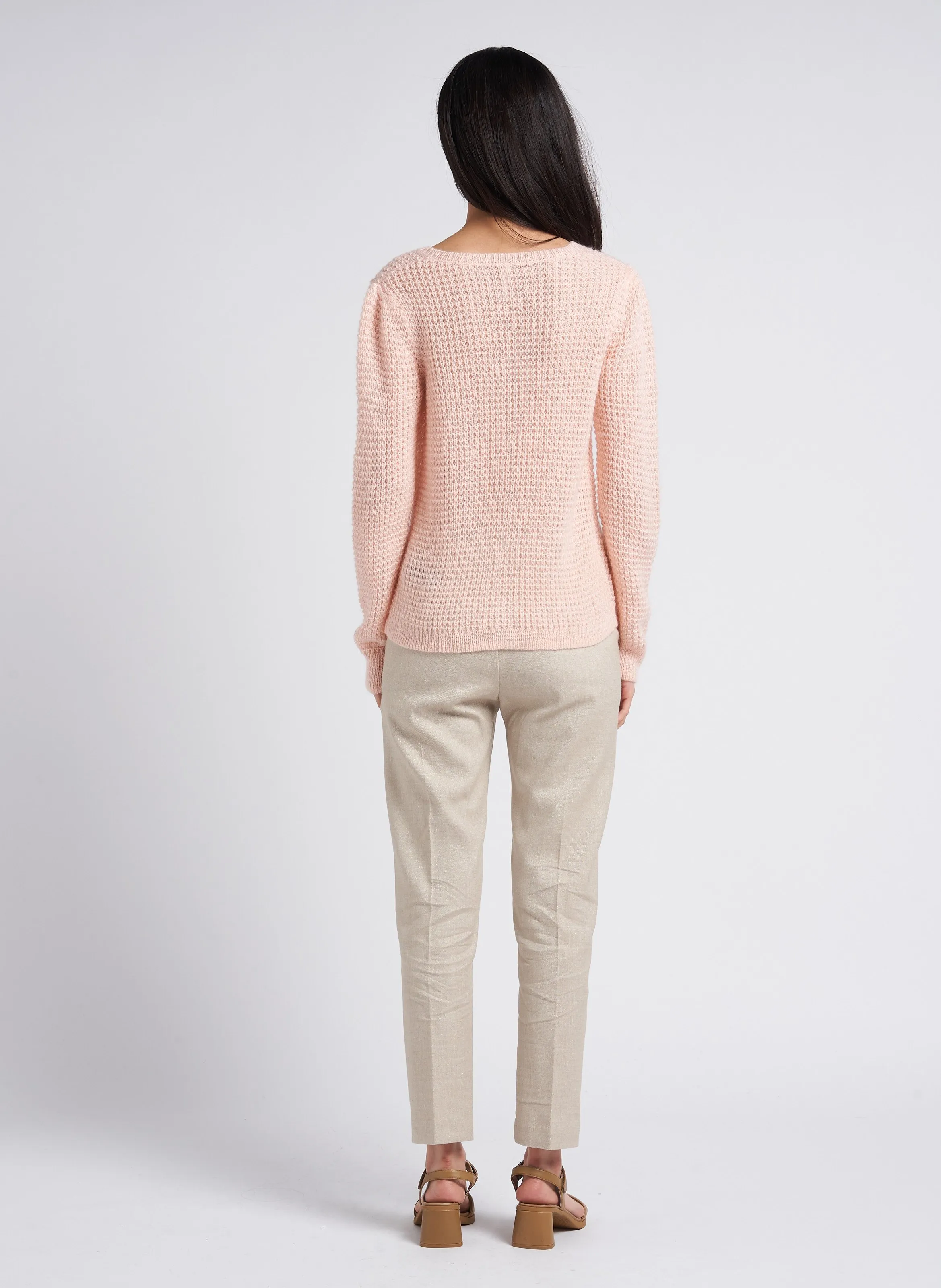 I CODE Pantalón chino de talle alto con hilos metalizados en beige
