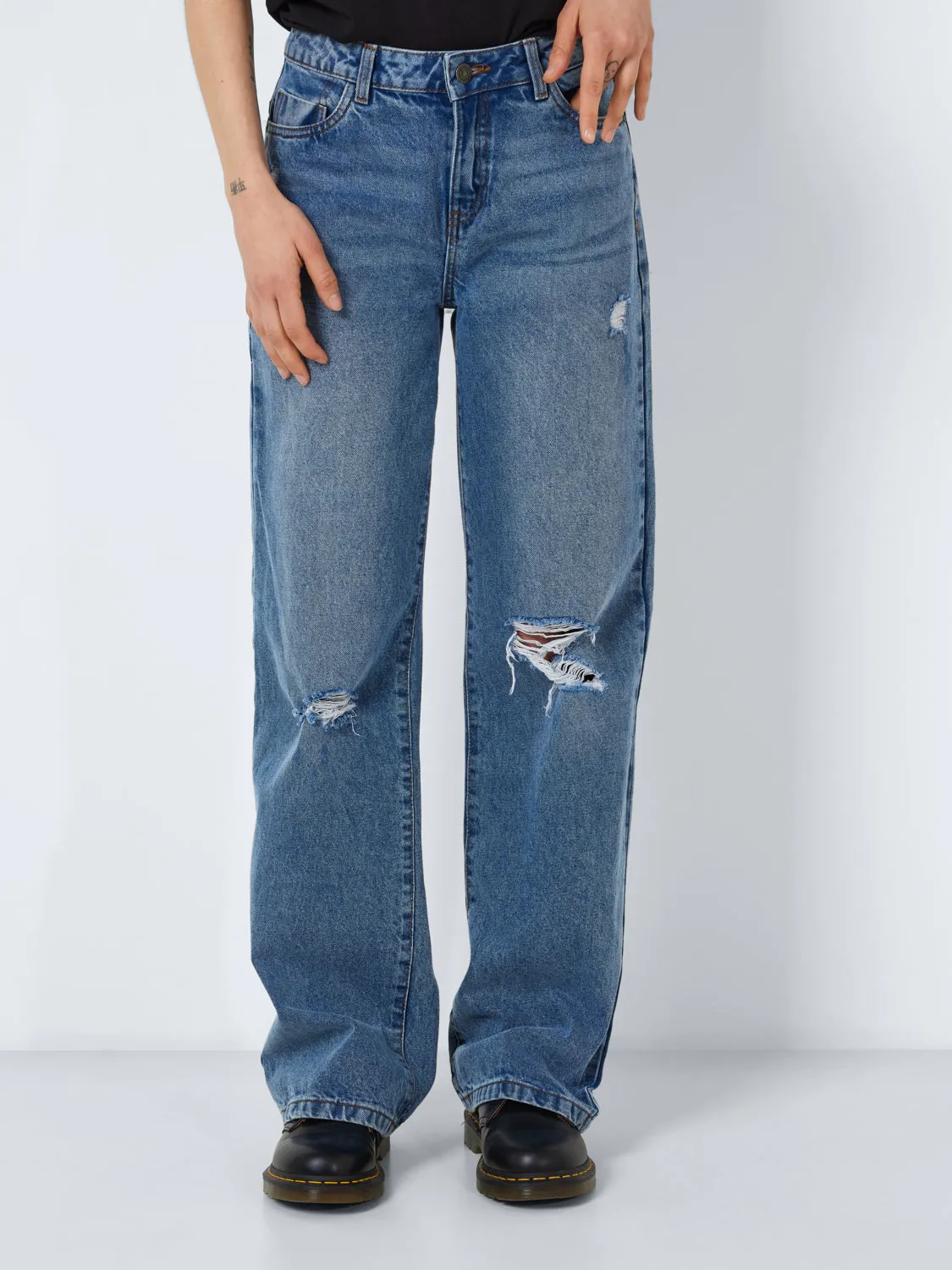 JEANS AMANDA CON ROTURAS