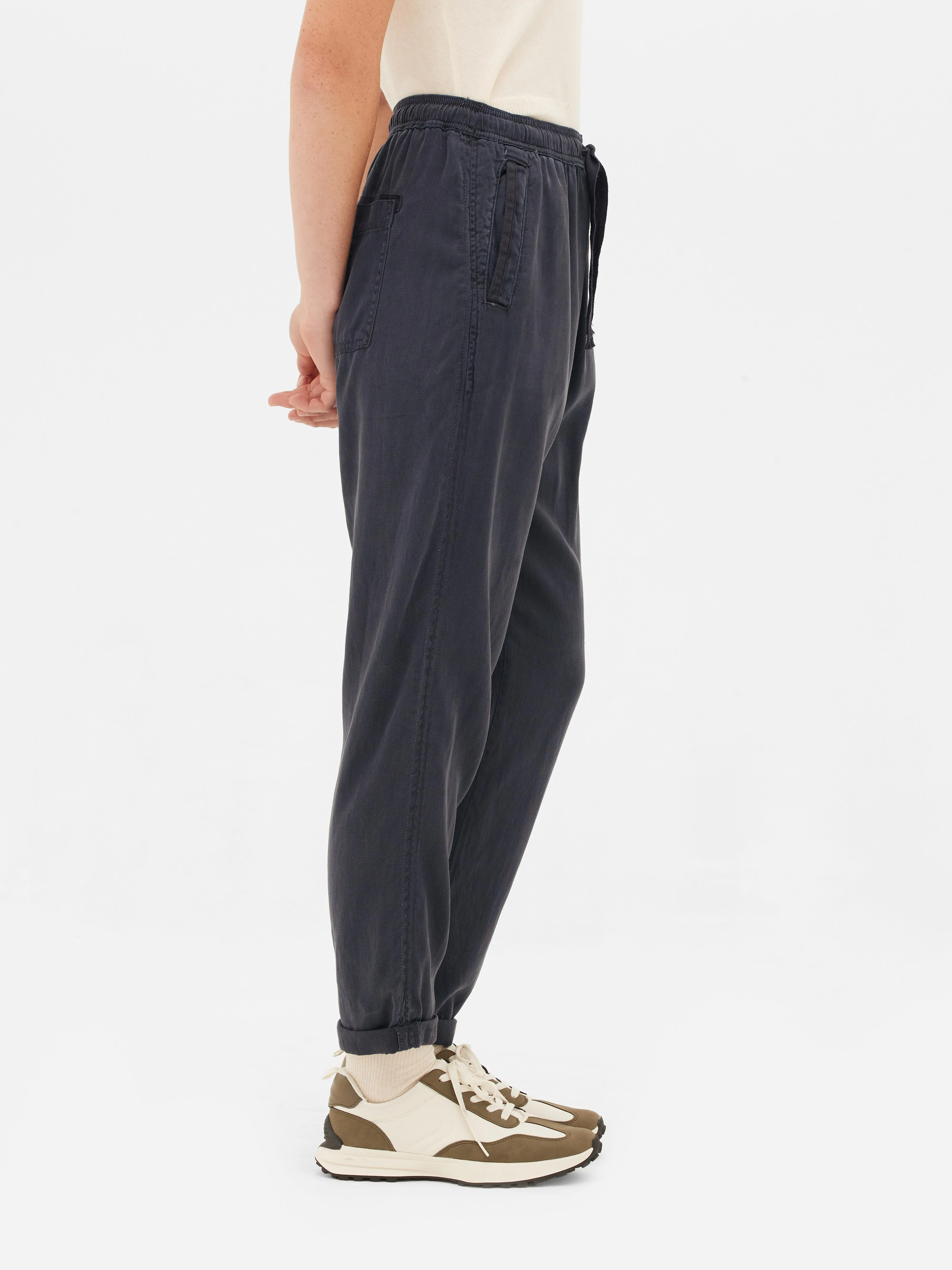 Joggers de pernera cónica de Paula Echevarría