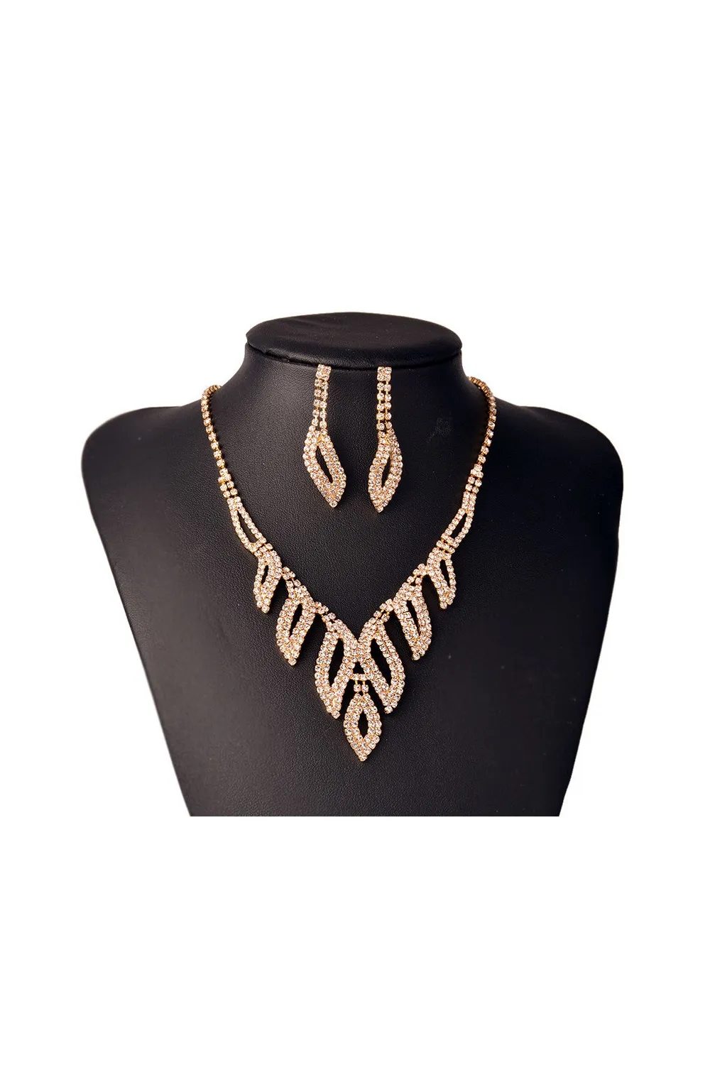 Juego Starlight dorado con pendientes
