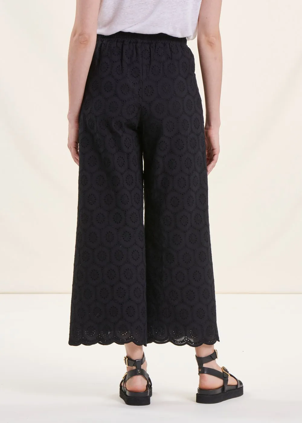 LA FEE MARABOUTEE Pantalón recto de algodón con bordado inglés en negro