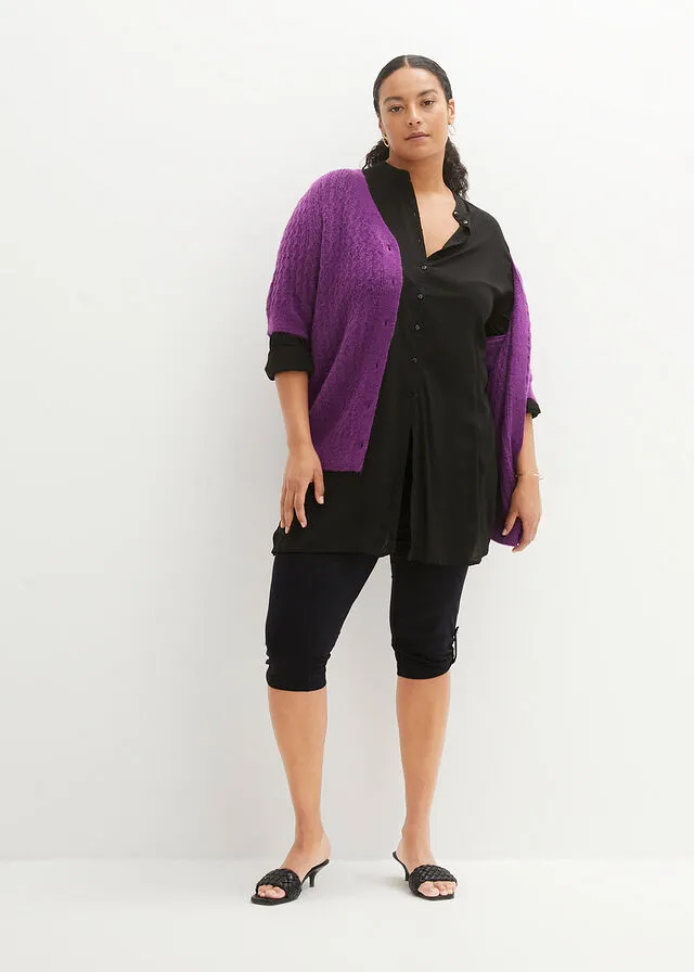 Leggings capri con botón Negro