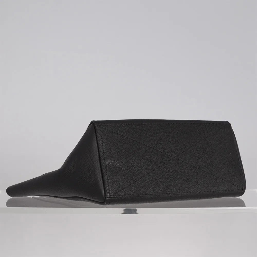Marc Jacobs Bolso Tote Kiss Lock Negro
