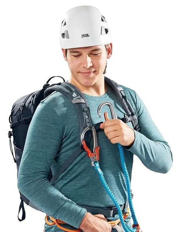 MOCHILA DEUTER TRAIL 25  BLACK/SHALE