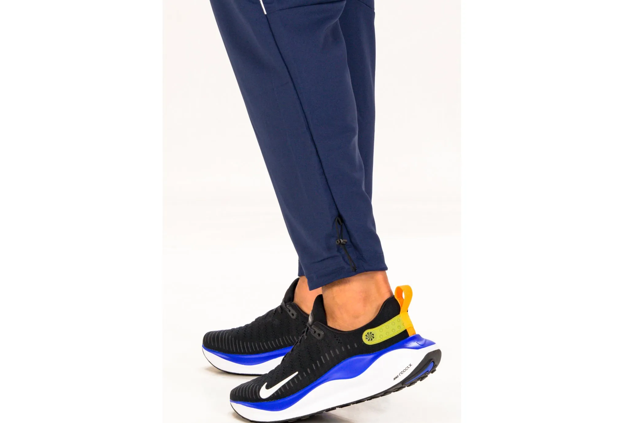 Nike pantalón Challenger Track Club