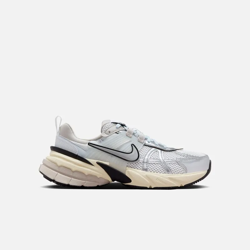 NIKE V2K RUN FD0736100