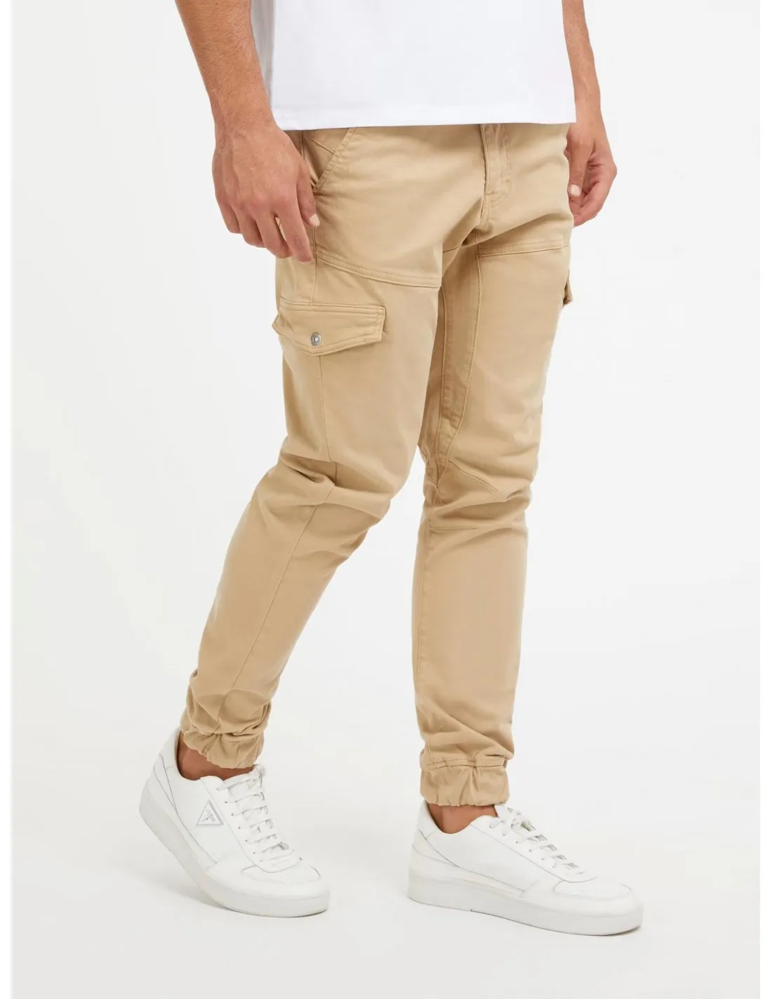 Pantalón cargo de talle bajo Guess