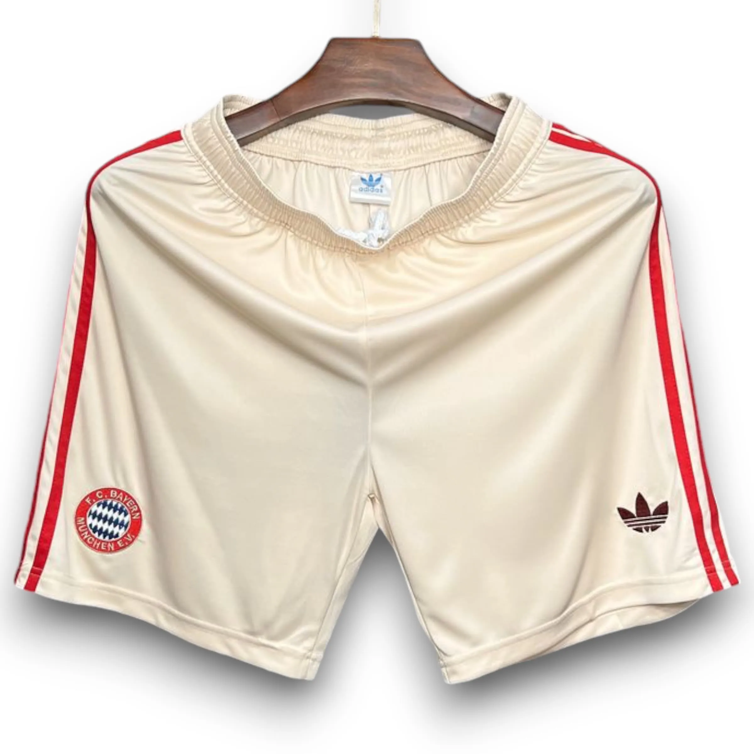 PANTALóN CORTO BAYERN MUNICH 20242025 ALTERNATIVA
