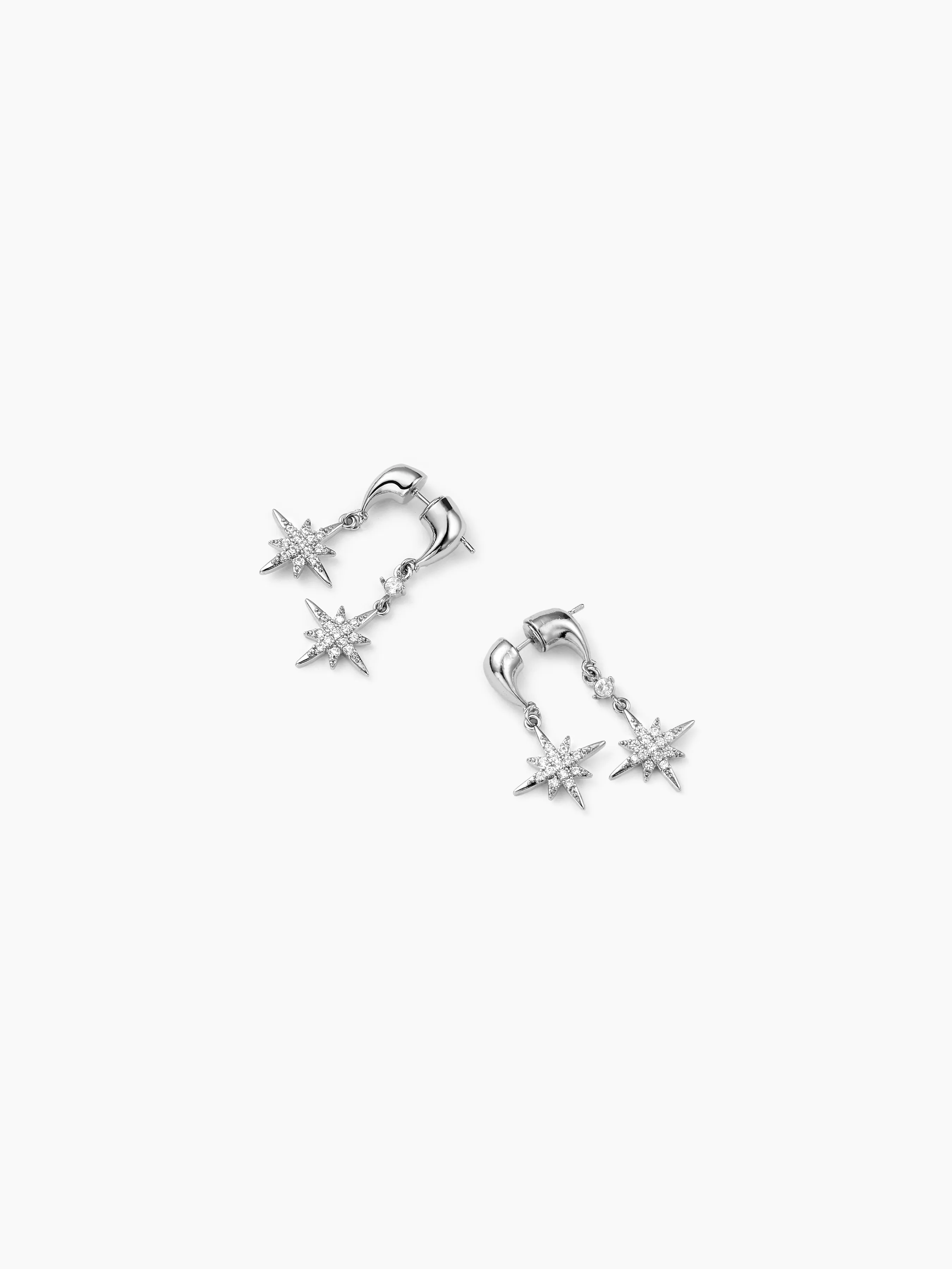 Pendientes de estrás con decoración de estrella