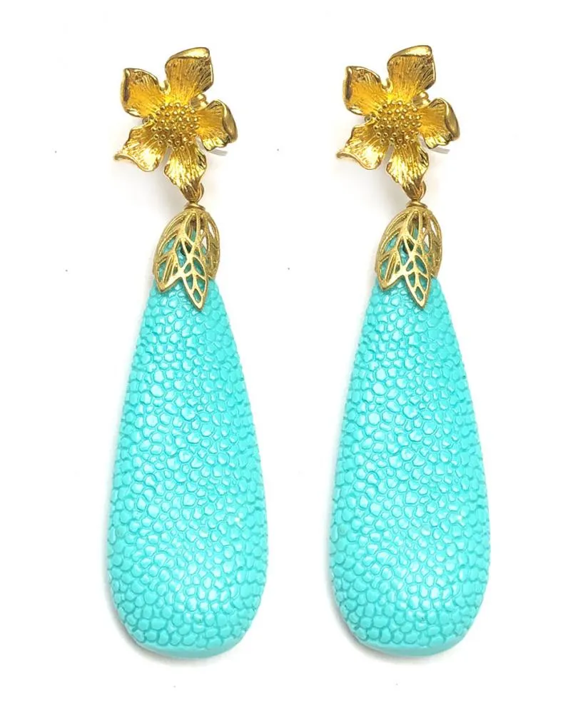 PENDIENTES LARGOS TURQUESAS CON LAGRIMA TEXTURA MANTARRAYA