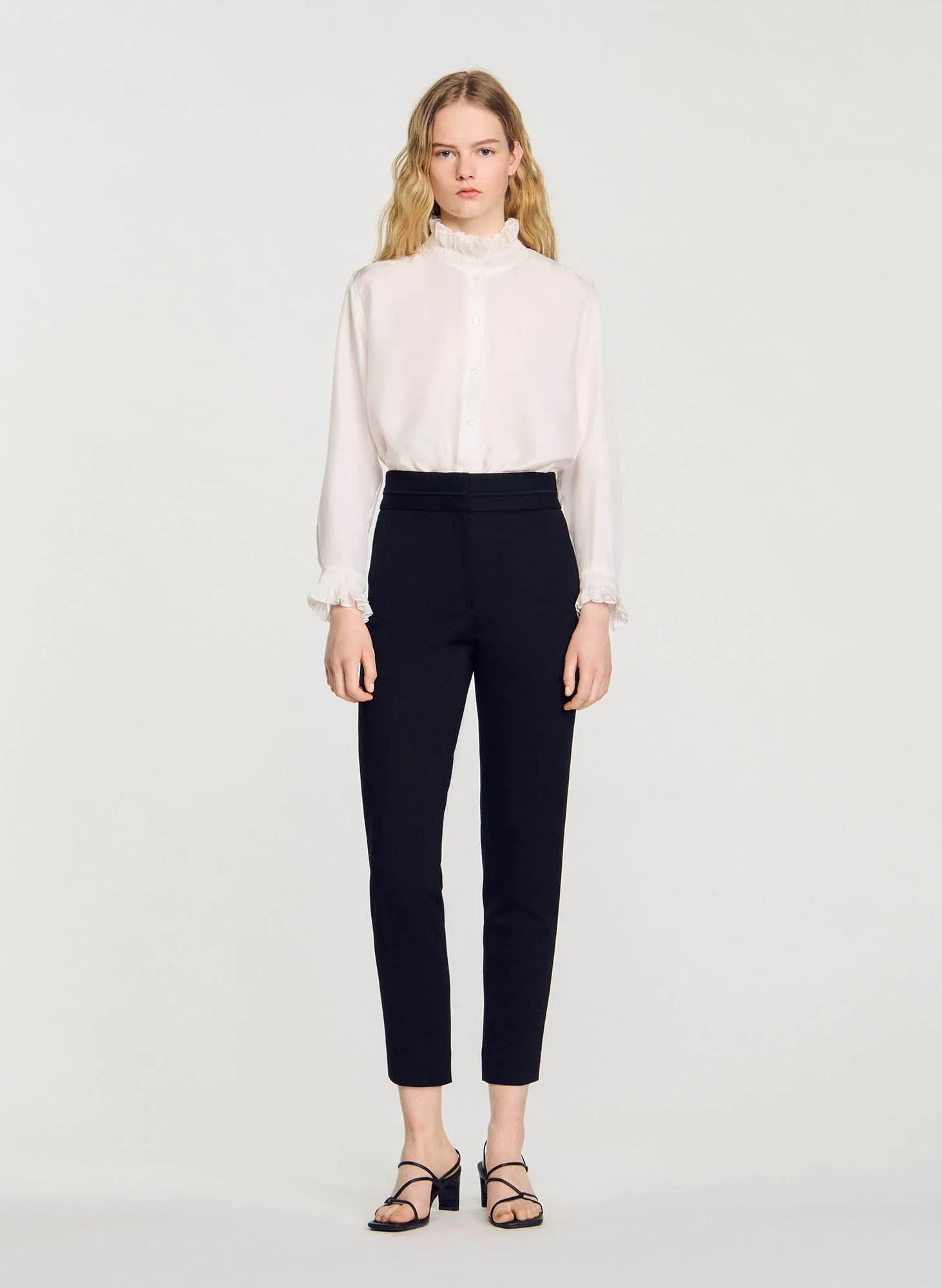 SANDRO Pantalón pitillo de talle alto en negro