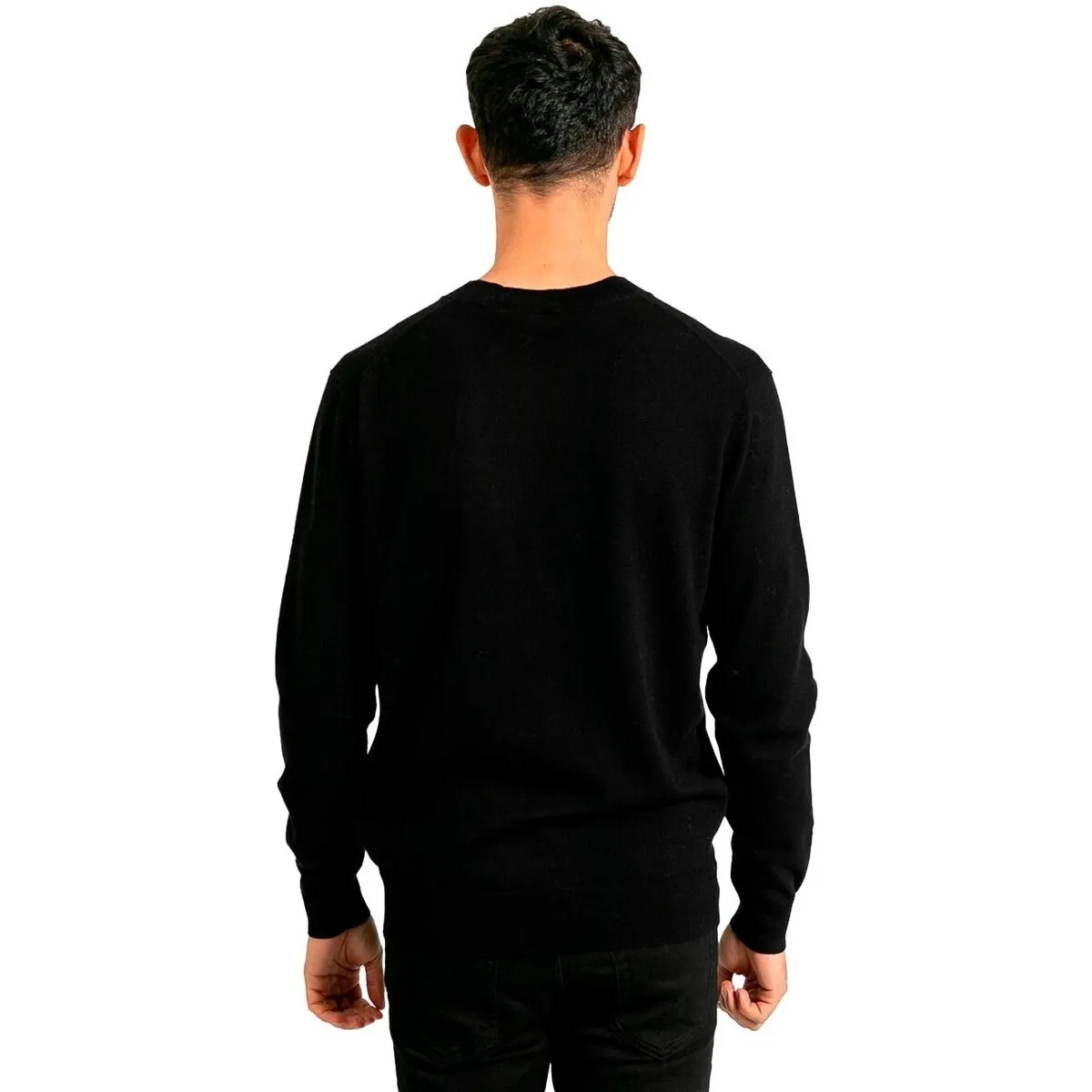  SUDADERA CON LOGO EN EL CUELLO