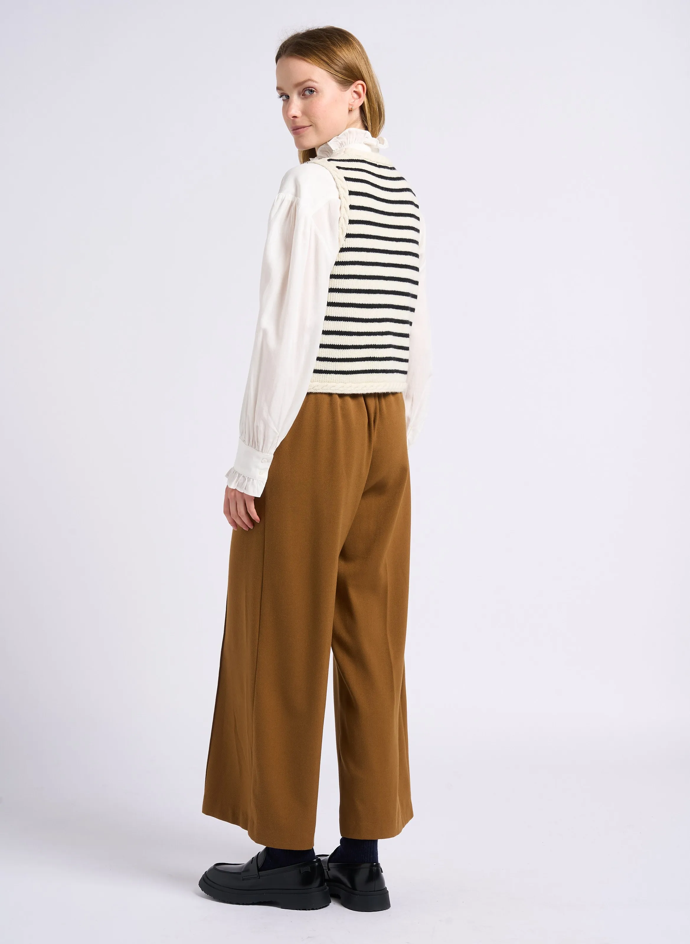 SUNCOO JERRY  PANTALóN DE TALLE ALTO Y PIERNA ANCHA EN MARRON