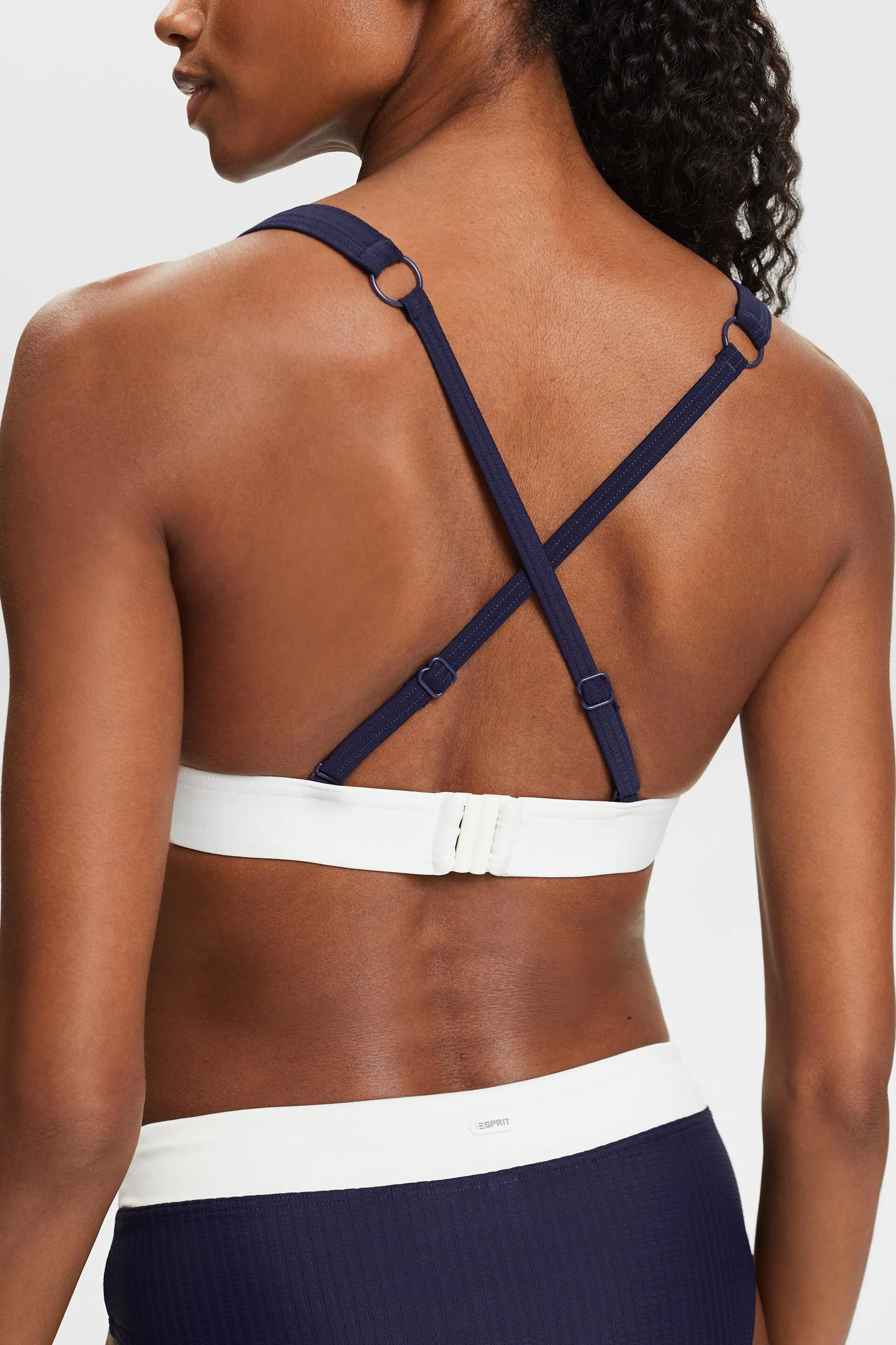 Top de bikini acolchado con textura