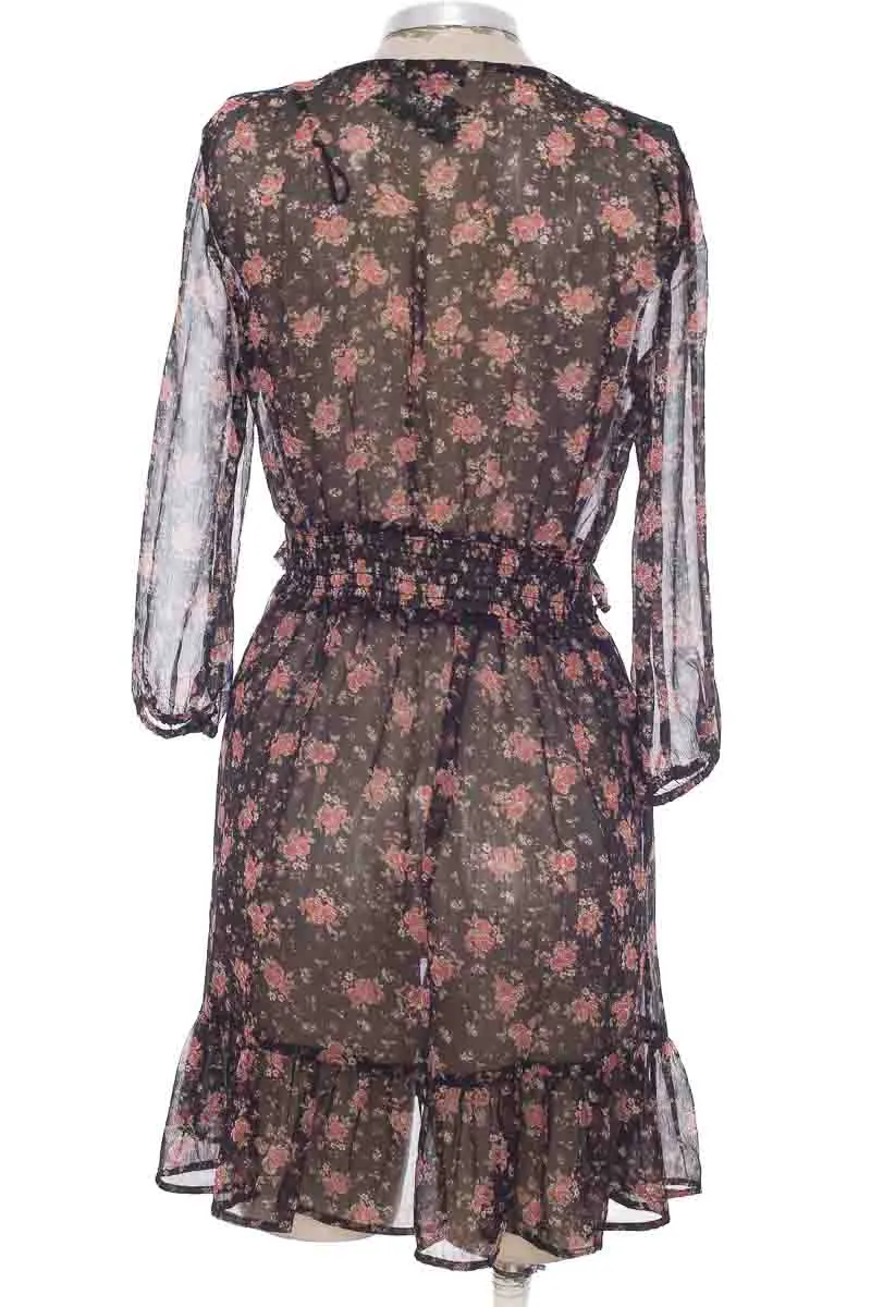 VESTIDO / ENTERIZO COLOR NEGRO  STRADIVARIUS