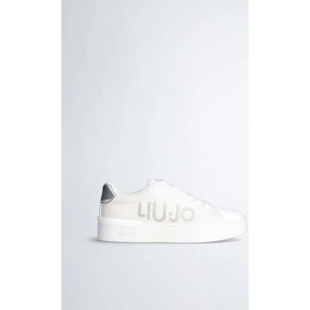 Zapatillas con brillo y logotipo grande